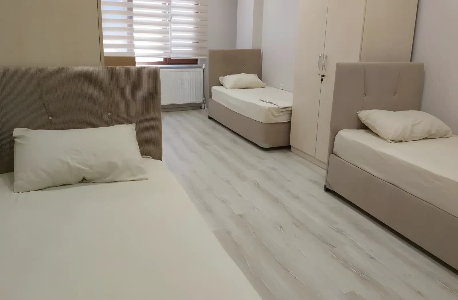 Özel Ensar Vakfı İstanbul Fatih Rüstempaşa Yükseköğrenim Erkek Öğrenci Yurdu Küçük Resim 7