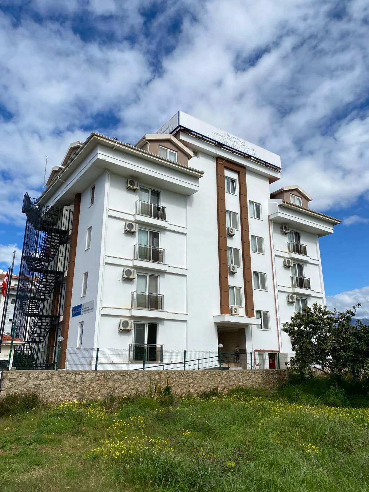 Özel İnsan Vakfı Alanya Yükseköğretim Kız Öğrenci Yurdu Küçük Resim 11