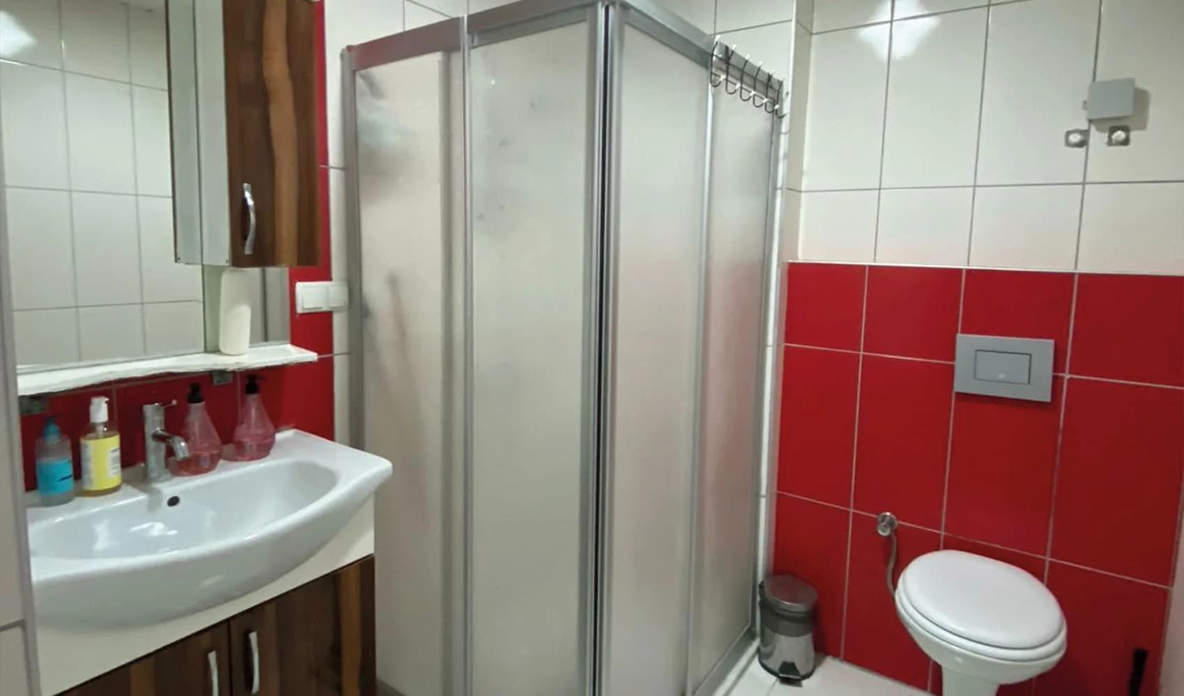 Özel İnsan Vakfı Alanya Yükseköğretim Kız Öğrenci Yurdu Küçük Resim 3
