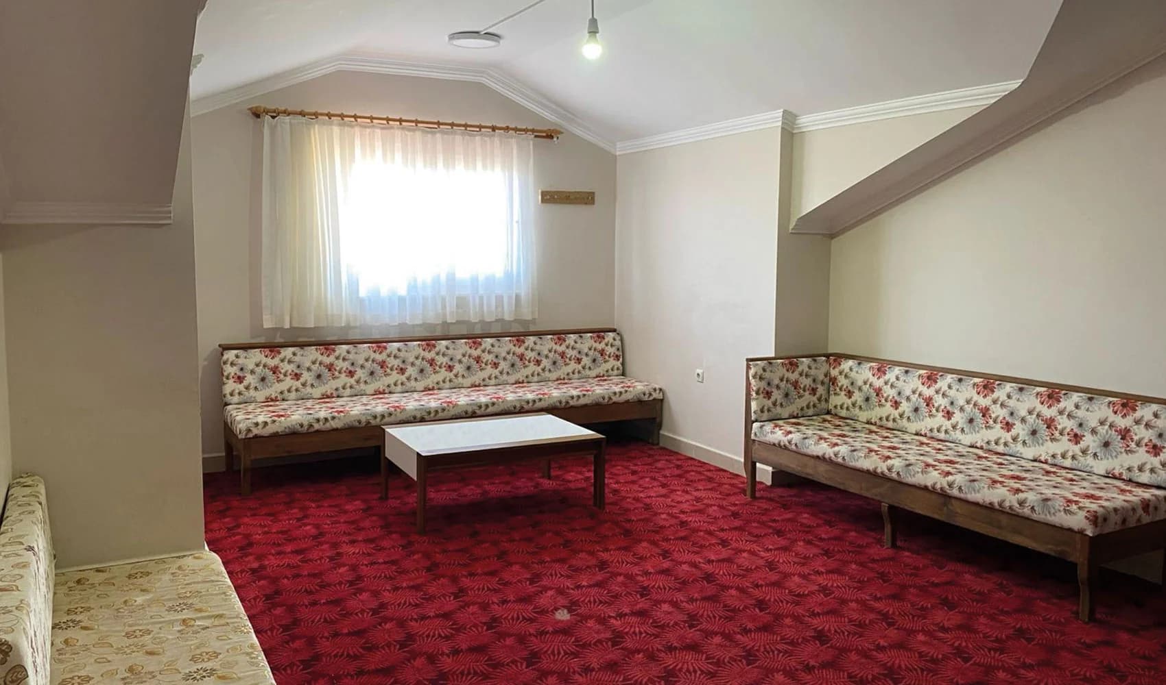 Özel İnsan Vakfı Alanya Yükseköğretim Kız Öğrenci Yurdu Küçük Resim 4