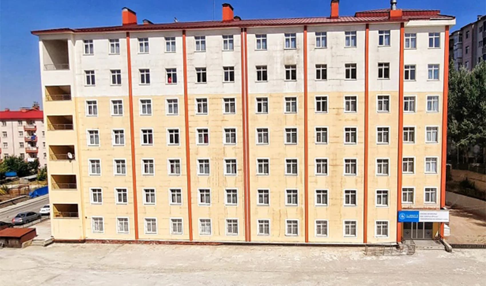 Özel İnsan Vakfı Atatürk Üniversitesi Süheyla Sıtkı Alp Yükseköğretim Kız Öğrenci Yurdu Küçük Resim 1