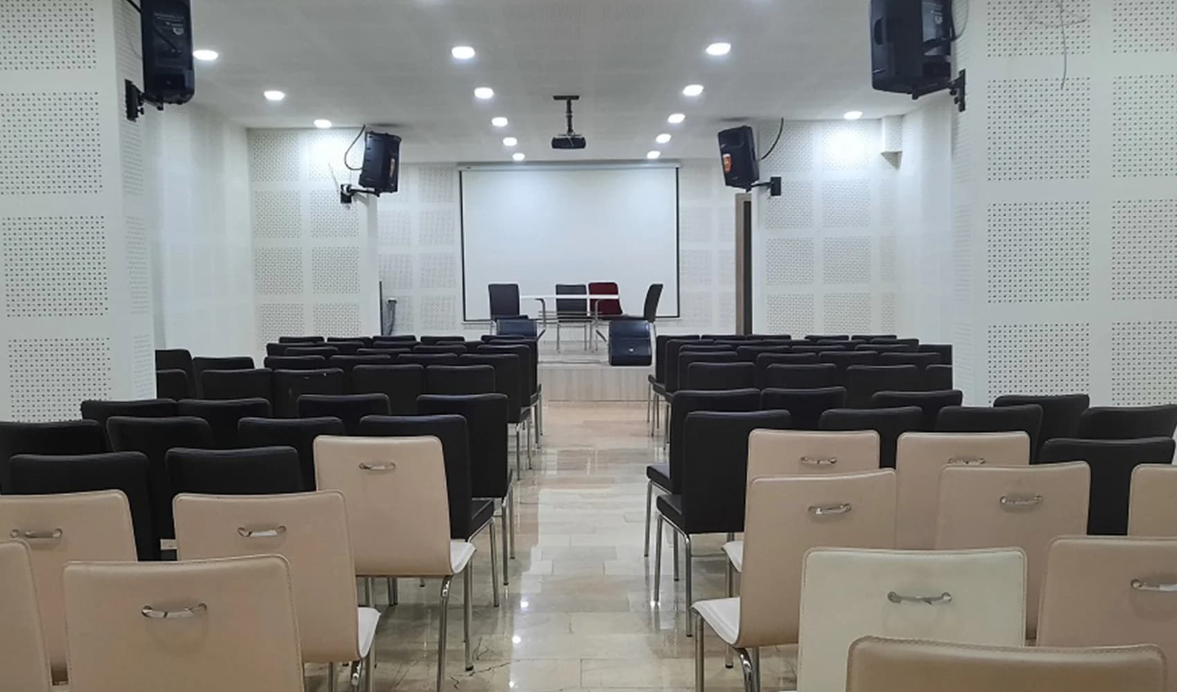 Özel İnsan Vakfı Atatürk Üniversitesi Süheyla Sıtkı Alp Yükseköğretim Kız Öğrenci Yurdu Küçük Resim 7