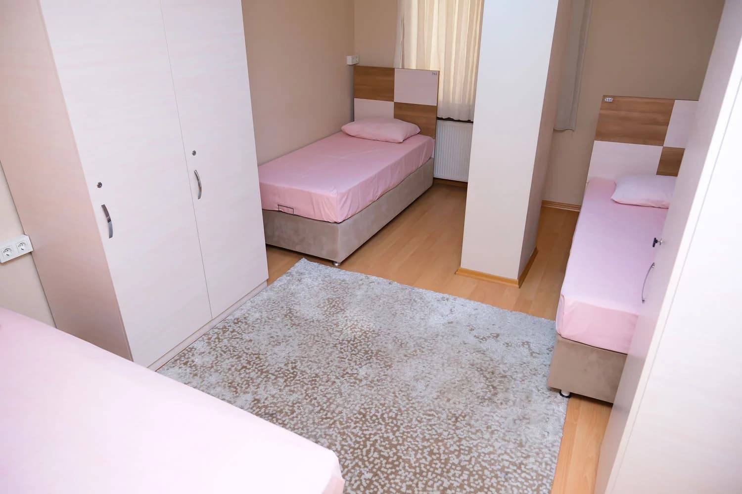 Özel İnsan Vakfı Bahçelievler Yükseköğretim Kız Öğrenci Yurdu Küçük Resim 4