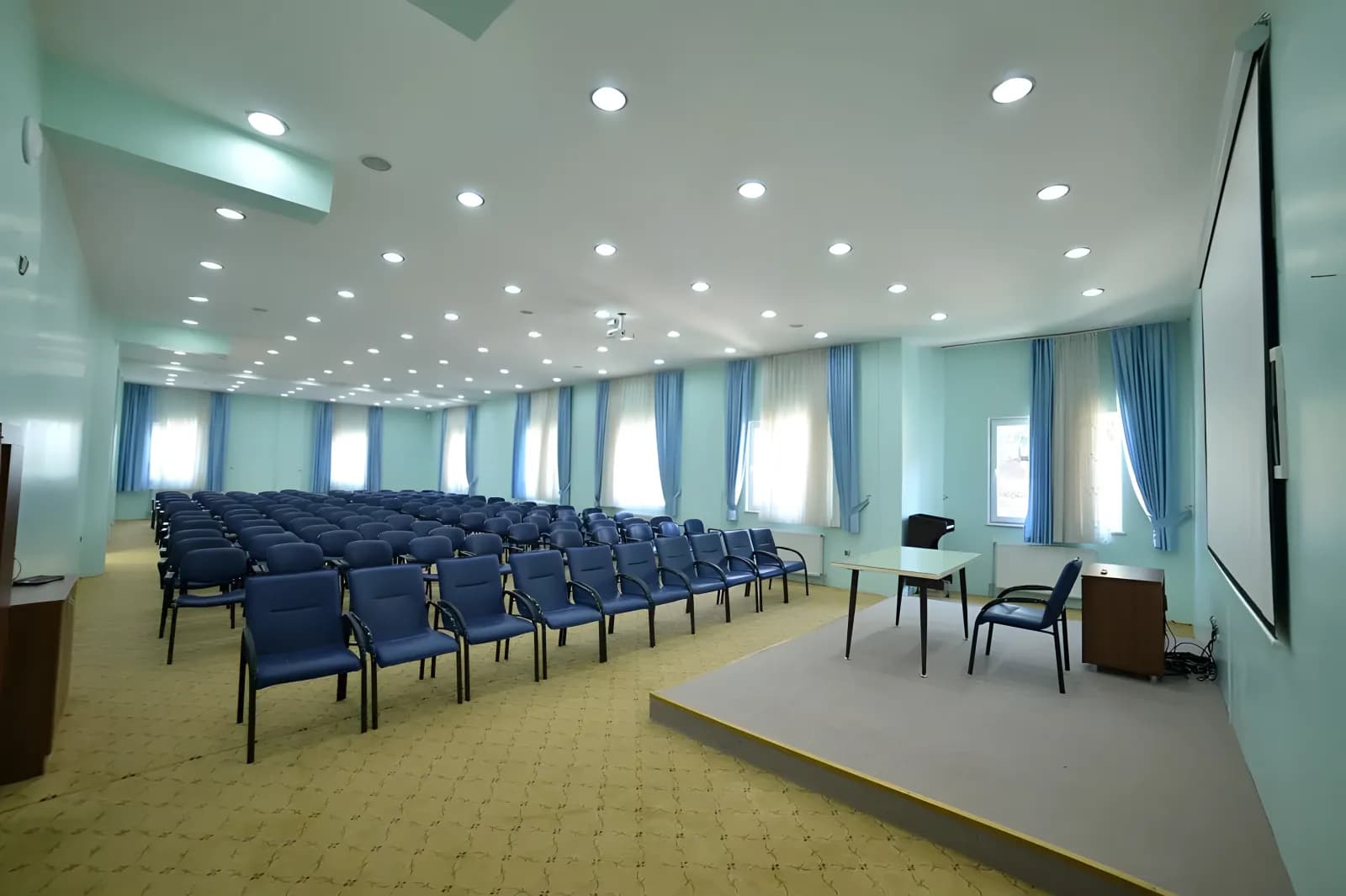 Özel İnsan Vakfı Nevres Ongun Yükseköğretim Kız Öğrenci Yurdu Küçük Resim 4