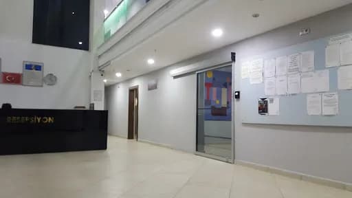 Amir R*** fotoğrafı 2