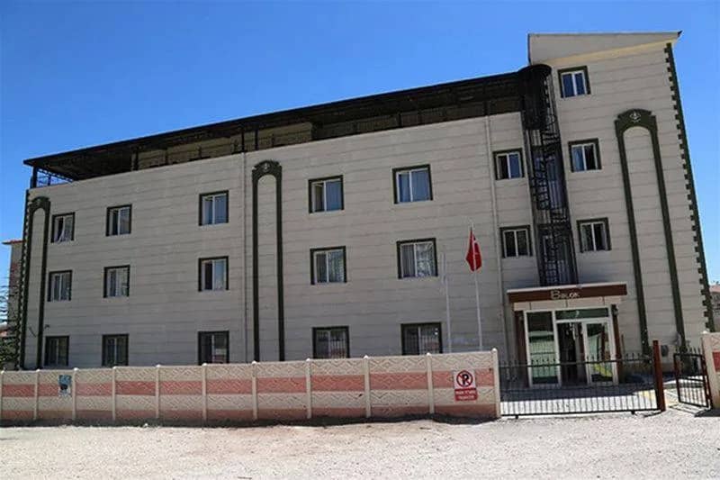 İzzetpaşa KYK Kız Öğrenci Yurdu