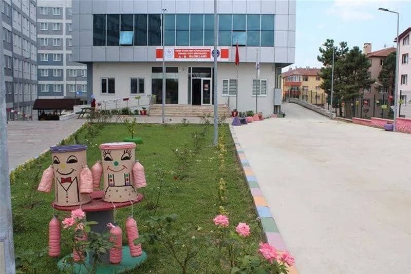 Hendek KYK Kız Öğrenci Yurdu Görsel 2
