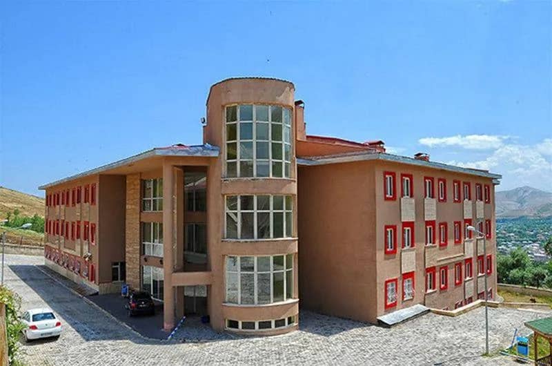 Gevaş KYK Kız Ve Erkek Öğrenci Yurdu Görsel 3