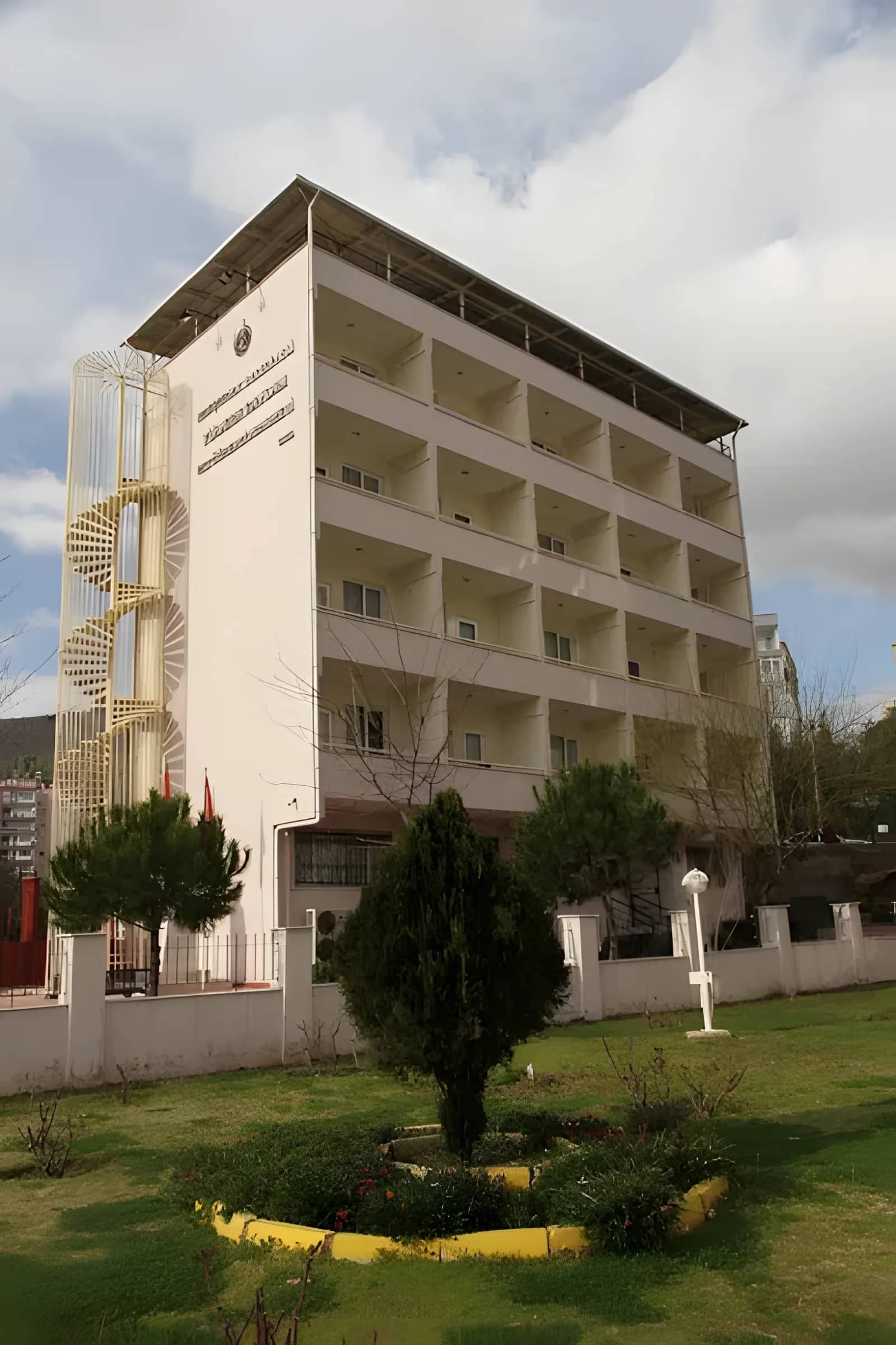 Karşıyaka Belediyesi Türkan Saylan Kız Öğrenci Konuk Evi