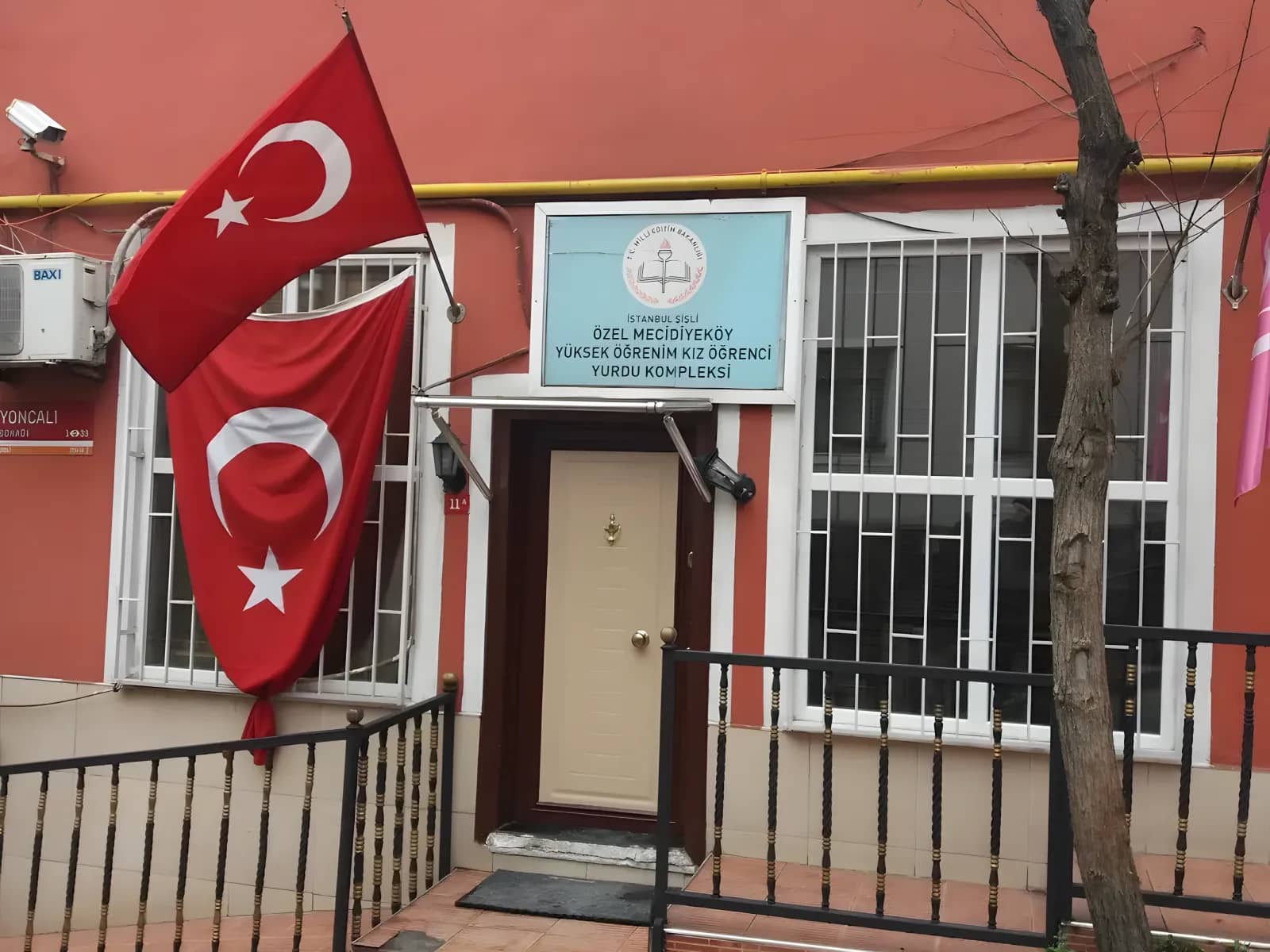 Özel Mecidiyeköy Kız Öğrenci Yurdu
