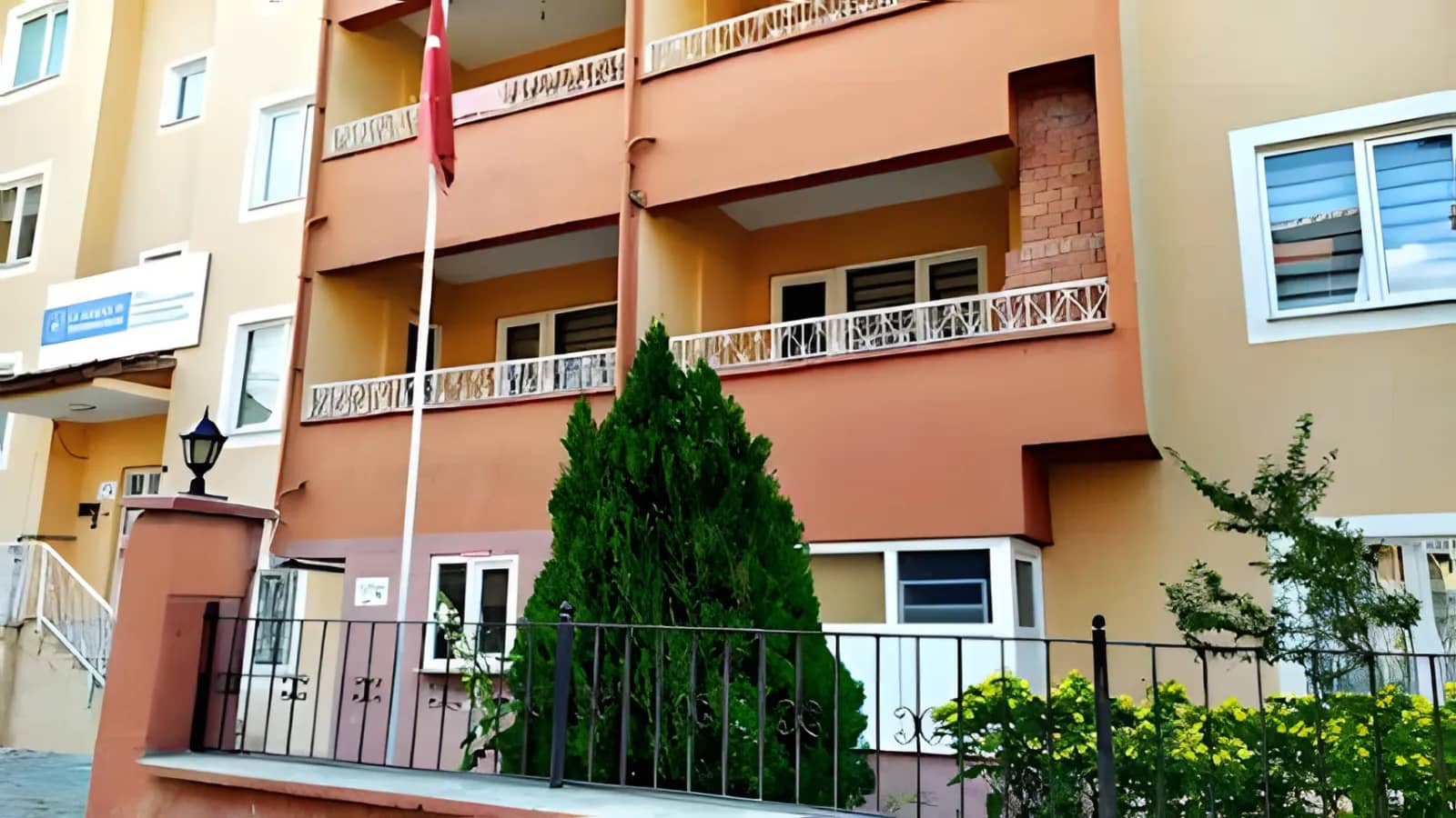 Amasya Gül Hanım Erkek Yurdu