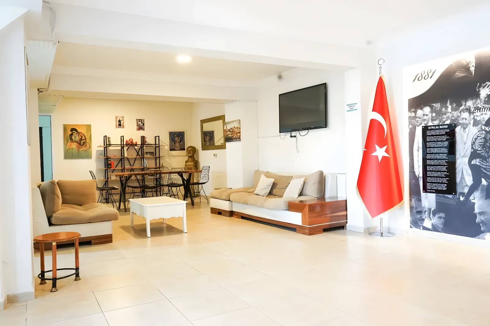 Özel Alaçatı Yükseköğrenim Erkek Öğrenci Yurdu Görsel 3