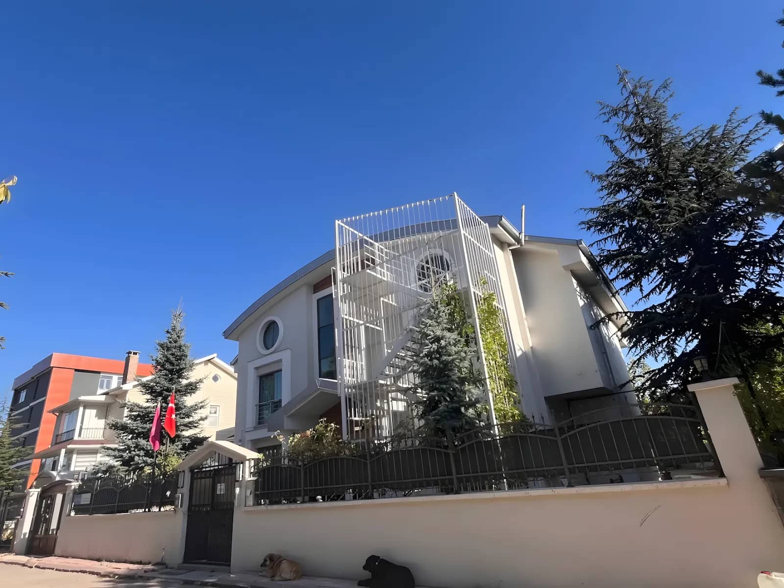 Özel İncek Kız Öğrenci Yurdu Görsel 2