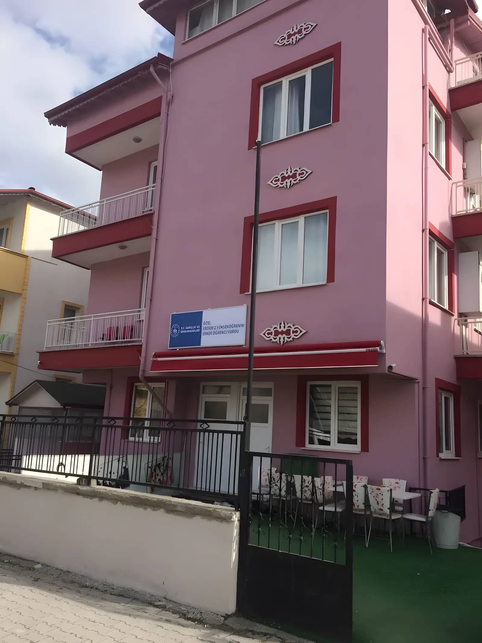 Erdem Yükseköğretim Erkek Ögrenci Yurdu Görsel 2
