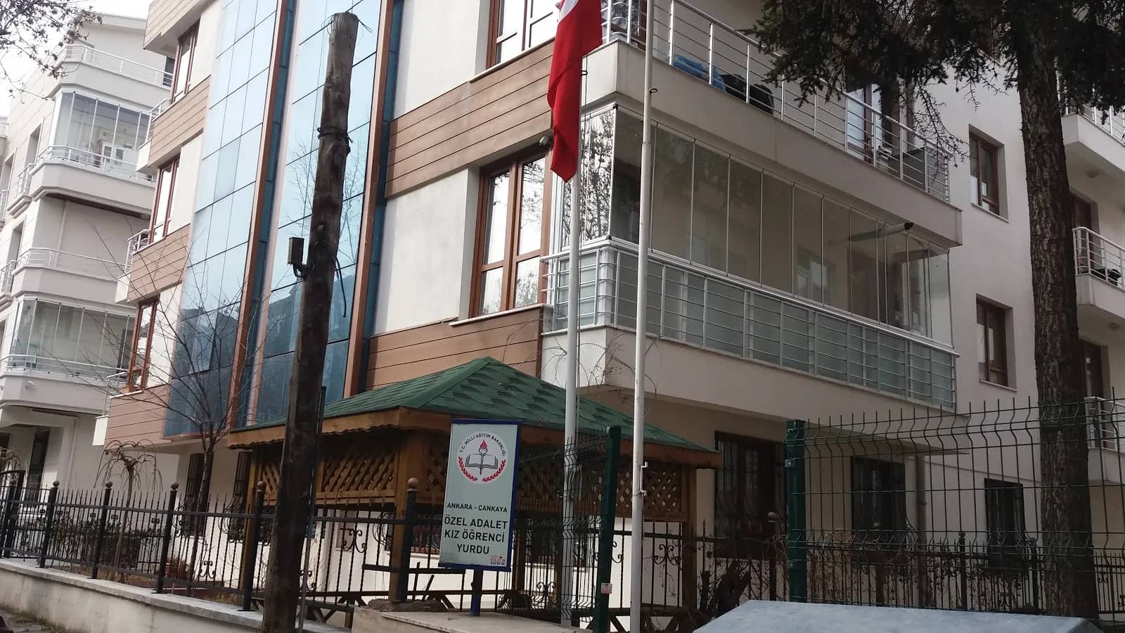 Adalet Kız Öğrenci Apartı Görsel 2