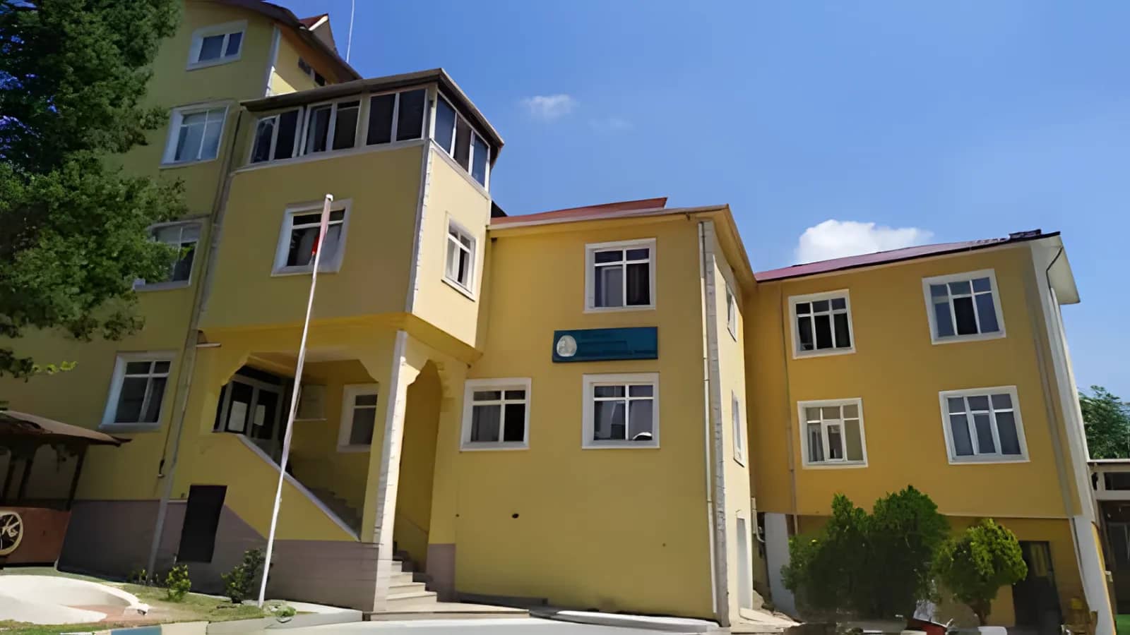 Düzköy Yüksek Öğrenim Erkek Öğrenci Yurdu