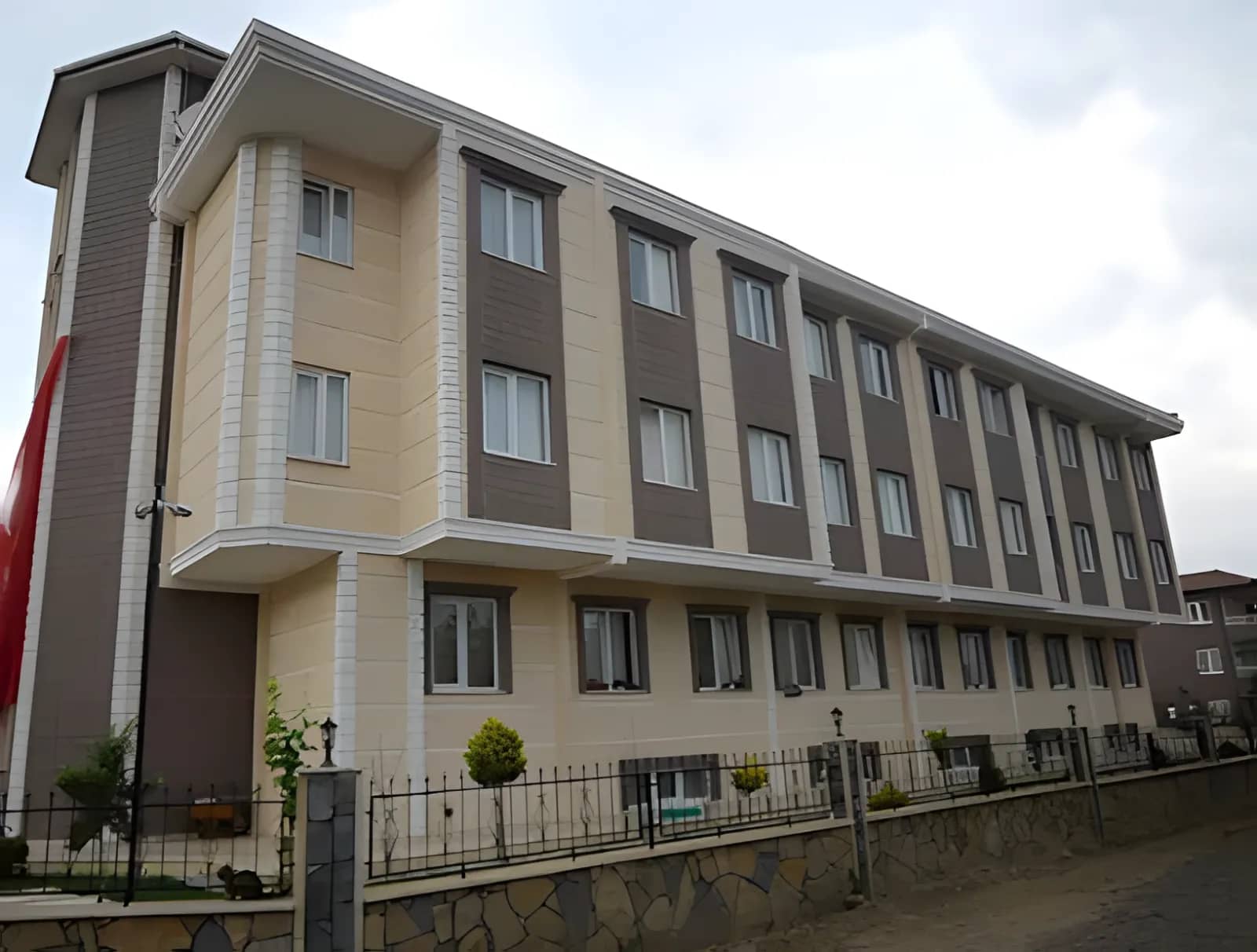 Tekirdağ Zeynep Kız Öğrenci Yurdu