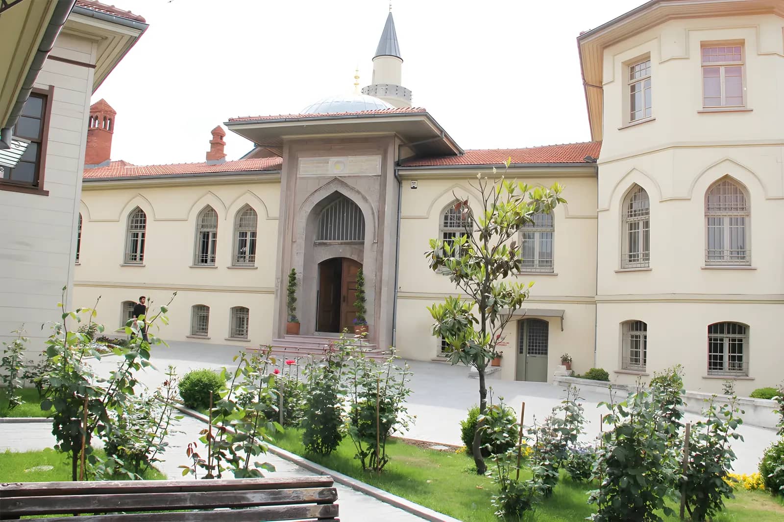 Valide Sultan Yüksek Öğrenim Erkek Öğrenci Yurdu