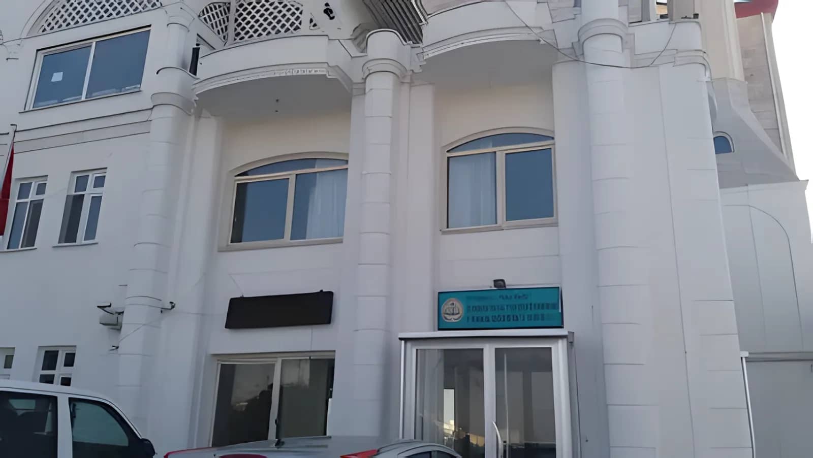 Zümrütyuva Yüksek Öğrenim Erkek Öğrenci Yurdu