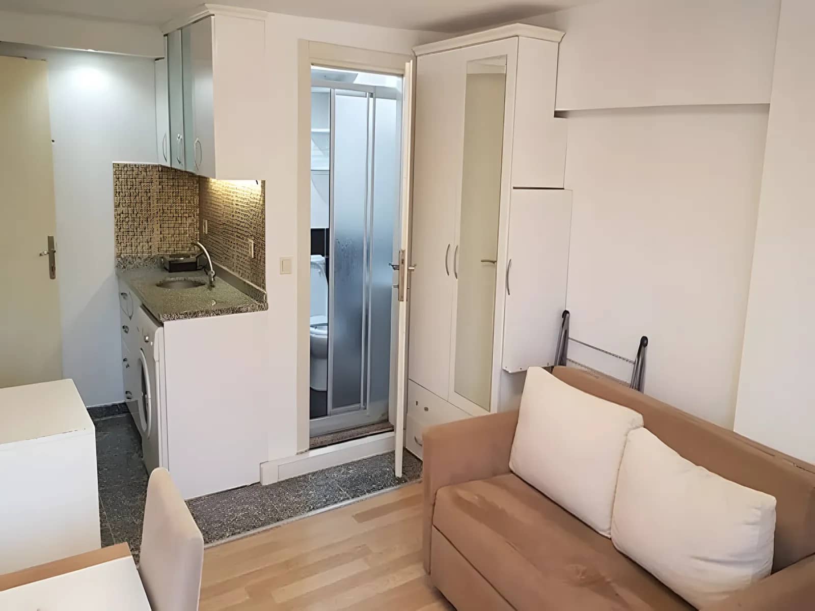 Kadıköy Işıksaçan Apartmanı