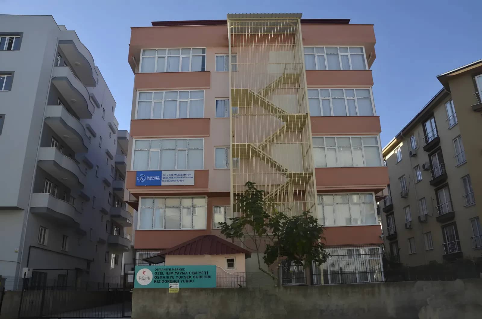 Zeynep Kösemen Yükseköğretim Kız Öğrenci Yurdu